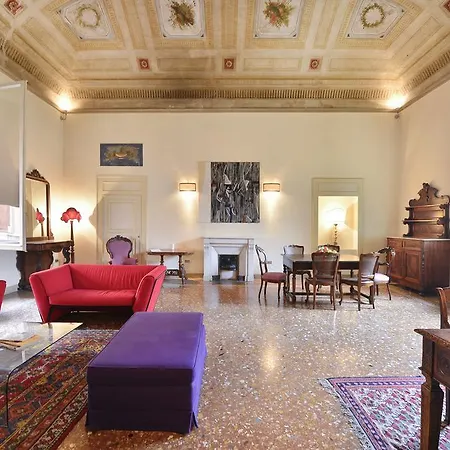 Palazzo Tanari Apartamento Bolonia